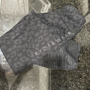 Ryderwear Wild High Waisted Leggings & Scrunch Bum Leggings - Small